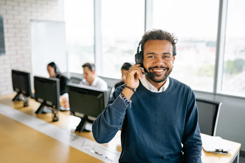IT-Support-Team der Ackermann Solutions GmbH am Arbeitsplatz